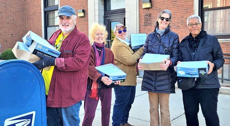 Folks sending their letters with Vote Forward